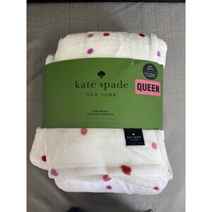 New KATE SPADE Queen Size 98" x 92" Polka Dot / Badge Logo Plush Blanket Chic